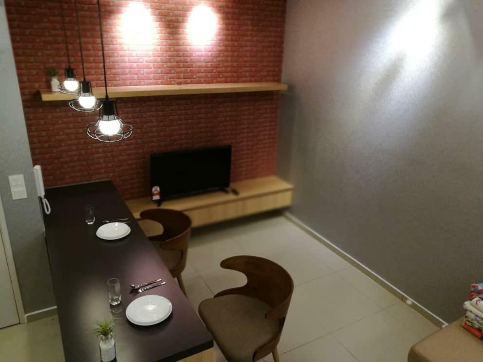 Vince'S Icity Soho Homestay Water Park Red Carpet Shah Alam Light City Central المظهر الخارجي الصورة